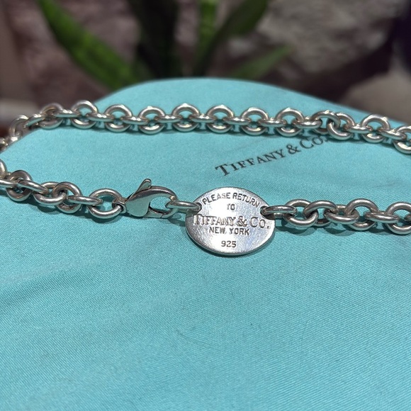 Authentic Tiffany Necklace - Picture 7 of 7